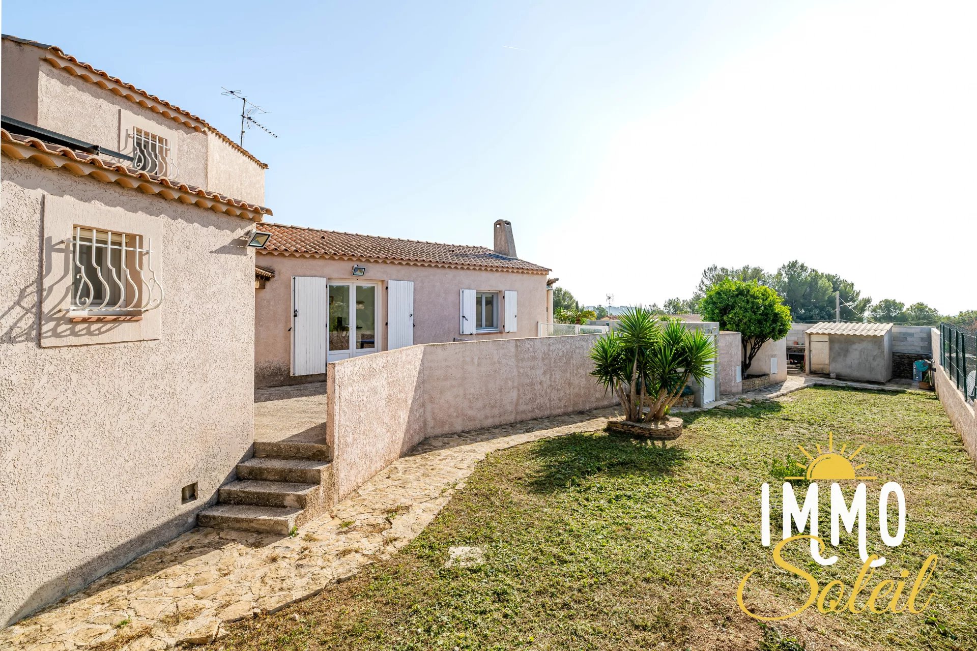 VILLA TYPE 4 + T2 CEYRESTE