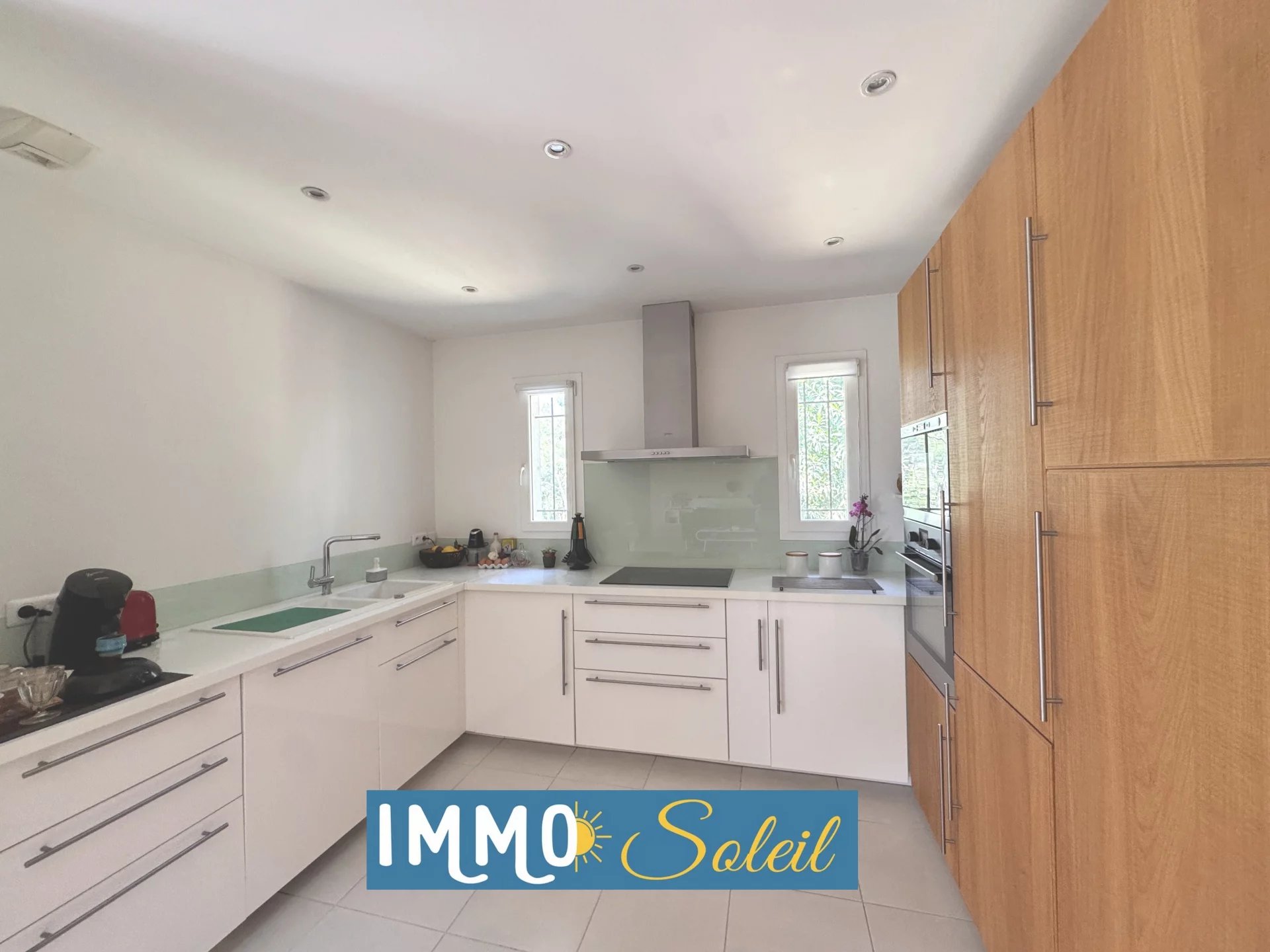 PROPRIÉTÉ DE 2 MAISONS